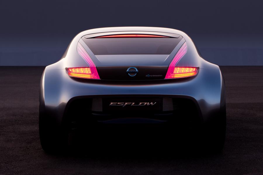  Nissan Esflow Concept 2011 года  (фото 3 из 36)